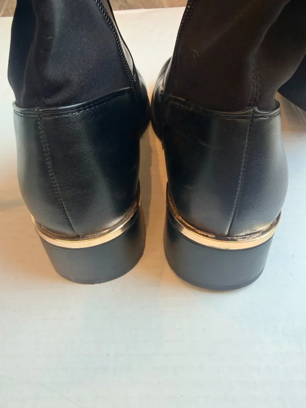 Unisa Collean Black Over The Knee Stretch Tall Boots Flat Low Heel Size 7.5